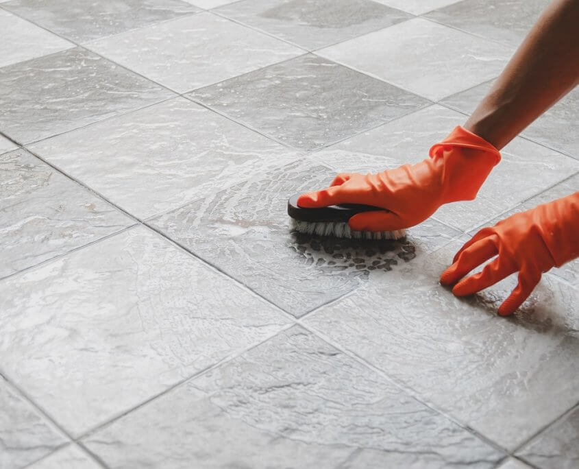 TILE AND GROUT CLEANING